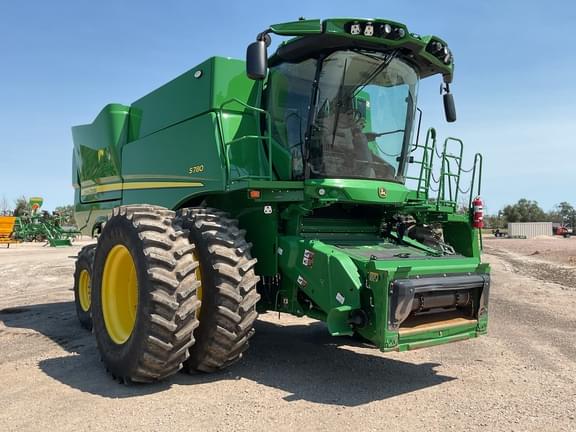 Image of John Deere S780 equipment image 4