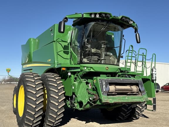 Image of John Deere S780 equipment image 1