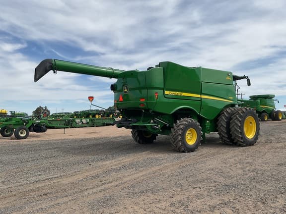 Image of John Deere S780 equipment image 3