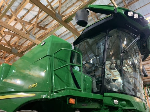 2024 John Deere S780 Equipment Image0