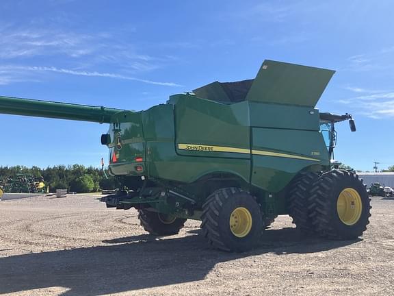 Image of John Deere S780 equipment image 4