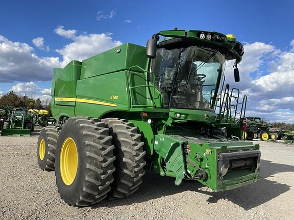 Image of John Deere S780 equipment image 2