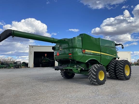 Image of John Deere S780 equipment image 4