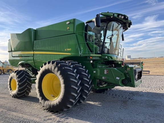 2024 John Deere S780 Equipment Image0