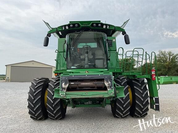 Image of John Deere S780 equipment image 2
