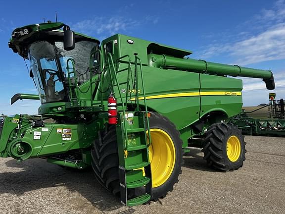Image of John Deere S780 Primary image