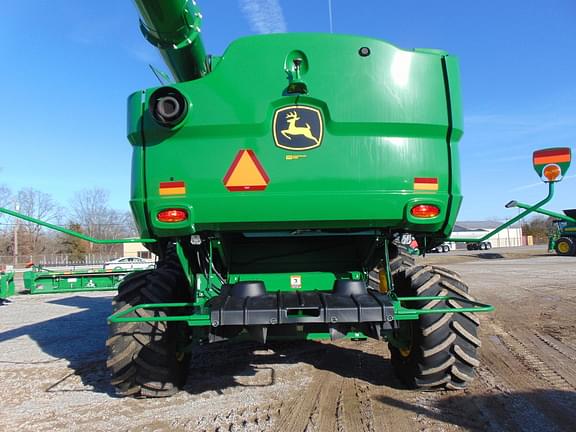 Image of John Deere S780 equipment image 4