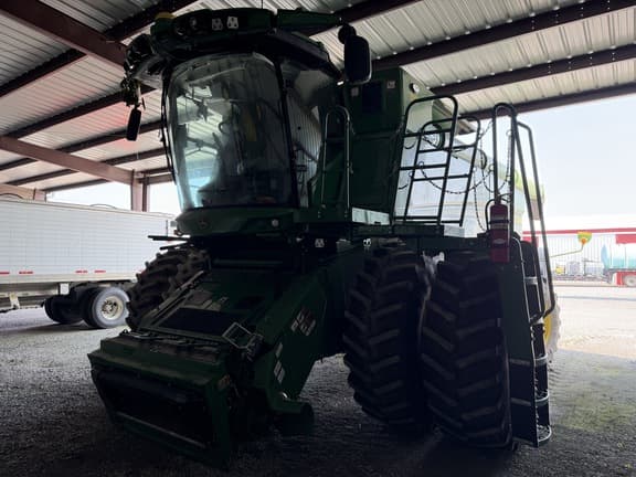 Image of John Deere S780 equipment image 4