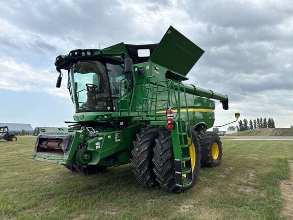 2024 John Deere S780 Equipment Image0