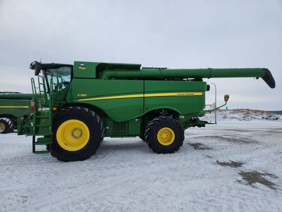 Image of John Deere S780 equipment image 1