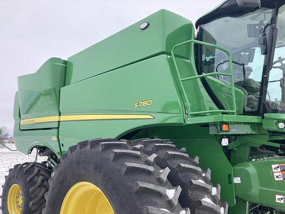 Image of John Deere S780 Primary image