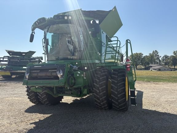 2024 John Deere S780 Equipment Image0