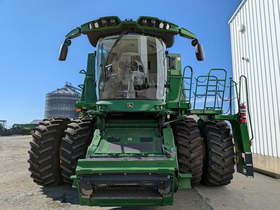 Image of John Deere S780 equipment image 1