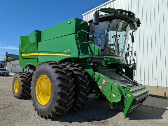 Image of John Deere S780 equipment image 2