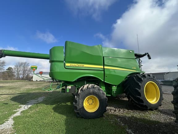 Image of John Deere S780 equipment image 2