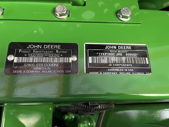 Image of John Deere S780 equipment image 1