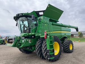 2024 John Deere S780 Image