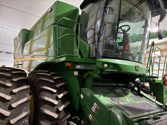 Image of John Deere S780 equipment image 1