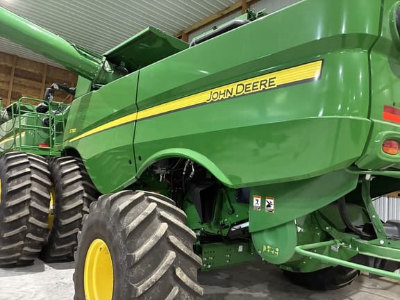 Image of John Deere S780 equipment image 2