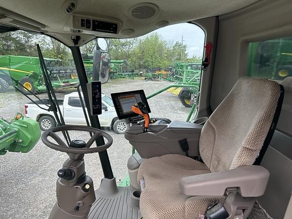 Image of John Deere S780 equipment image 4