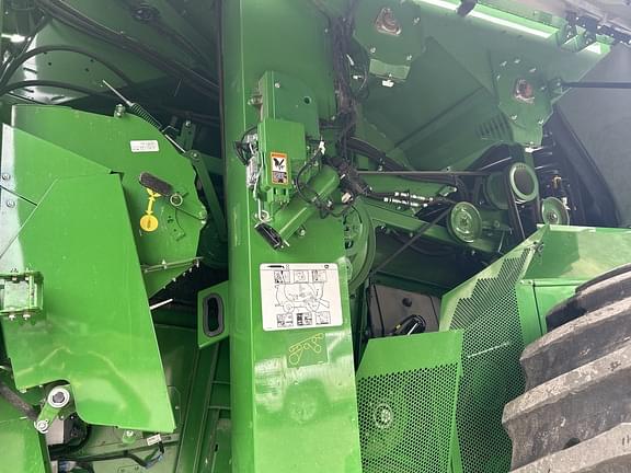 Image of John Deere S780 equipment image 3