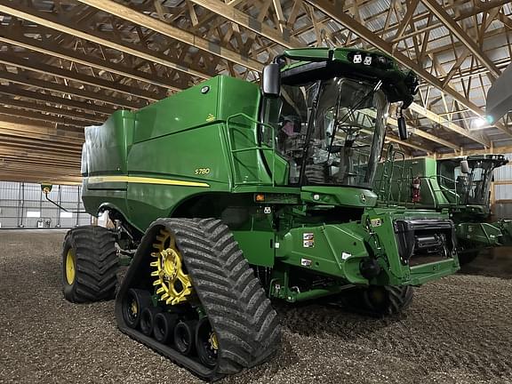 Image of John Deere S780 equipment image 2