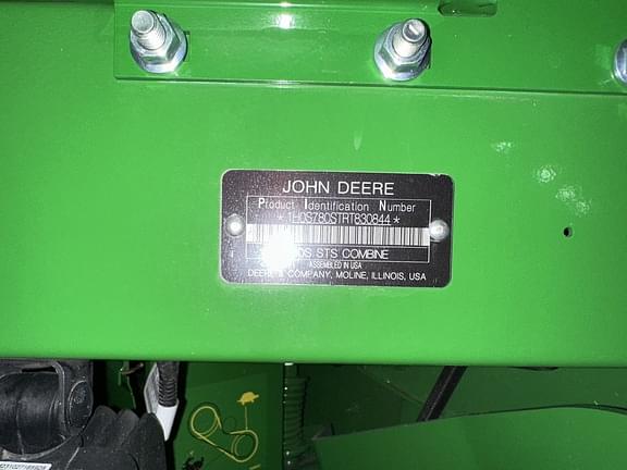 Image of John Deere S780 equipment image 4