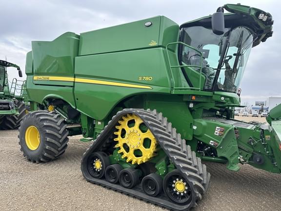 Image of John Deere S780 equipment image 3