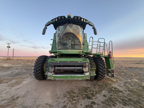 Image of John Deere S780 equipment image 1