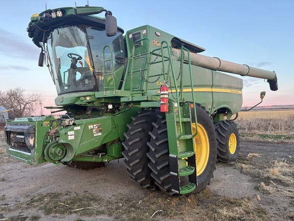 2024 John Deere S780 Equipment Image0