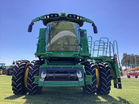 Image of John Deere S780 equipment image 2