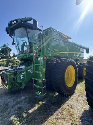 Image of John Deere S780 equipment image 2