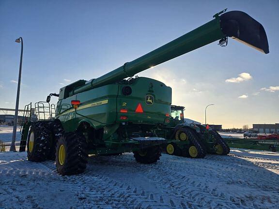 Image of John Deere S780 equipment image 2