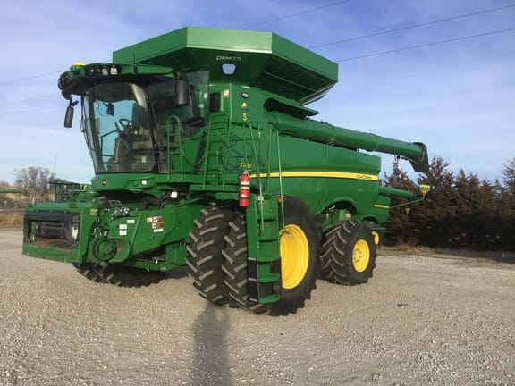2024 John Deere S780 Equipment Image0