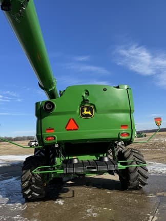 Image of John Deere S780 equipment image 4