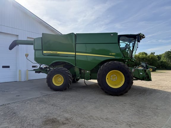 2024 John Deere S780 Equipment Image0