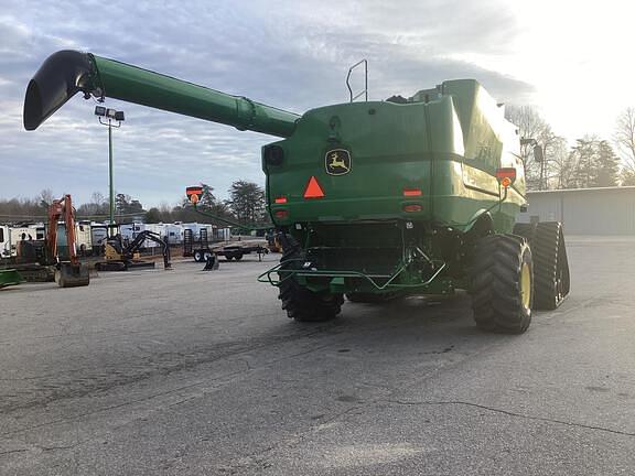 Image of John Deere S780 equipment image 1