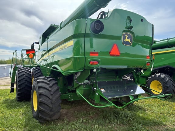 2024 John Deere S780 Equipment Image0