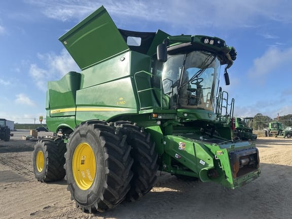 2024 John Deere S780 Equipment Image0
