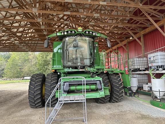 Image of John Deere S780 equipment image 2