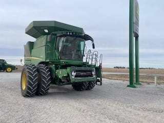 2024 John Deere S780 Equipment Image0