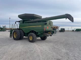 Image of John Deere S780 equipment image 3