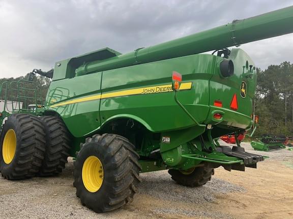 Image of John Deere S780 equipment image 2