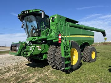 Main image John Deere S780
