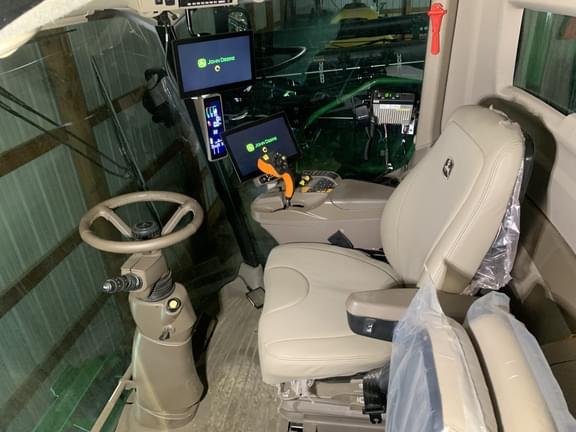 Image of John Deere S780 equipment image 3