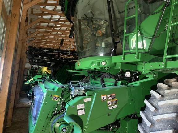 Image of John Deere S780 Primary image