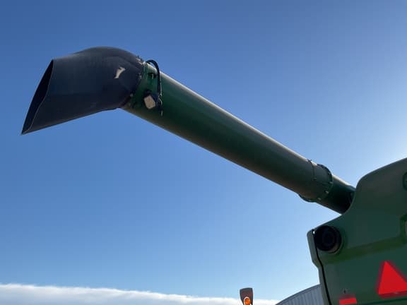 Image of John Deere S780 equipment image 3