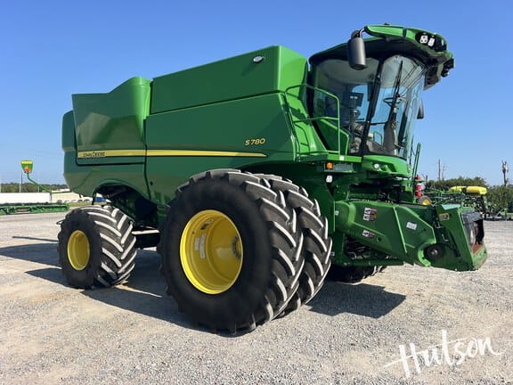 2024 John Deere S780 Equipment Image0