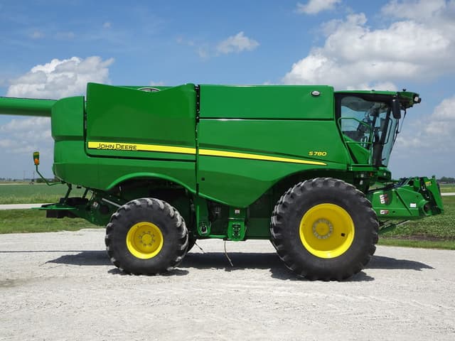 Image of John Deere S780 equipment image 3