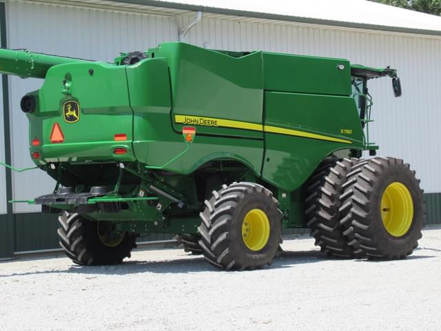 Image of John Deere S780 equipment image 4
